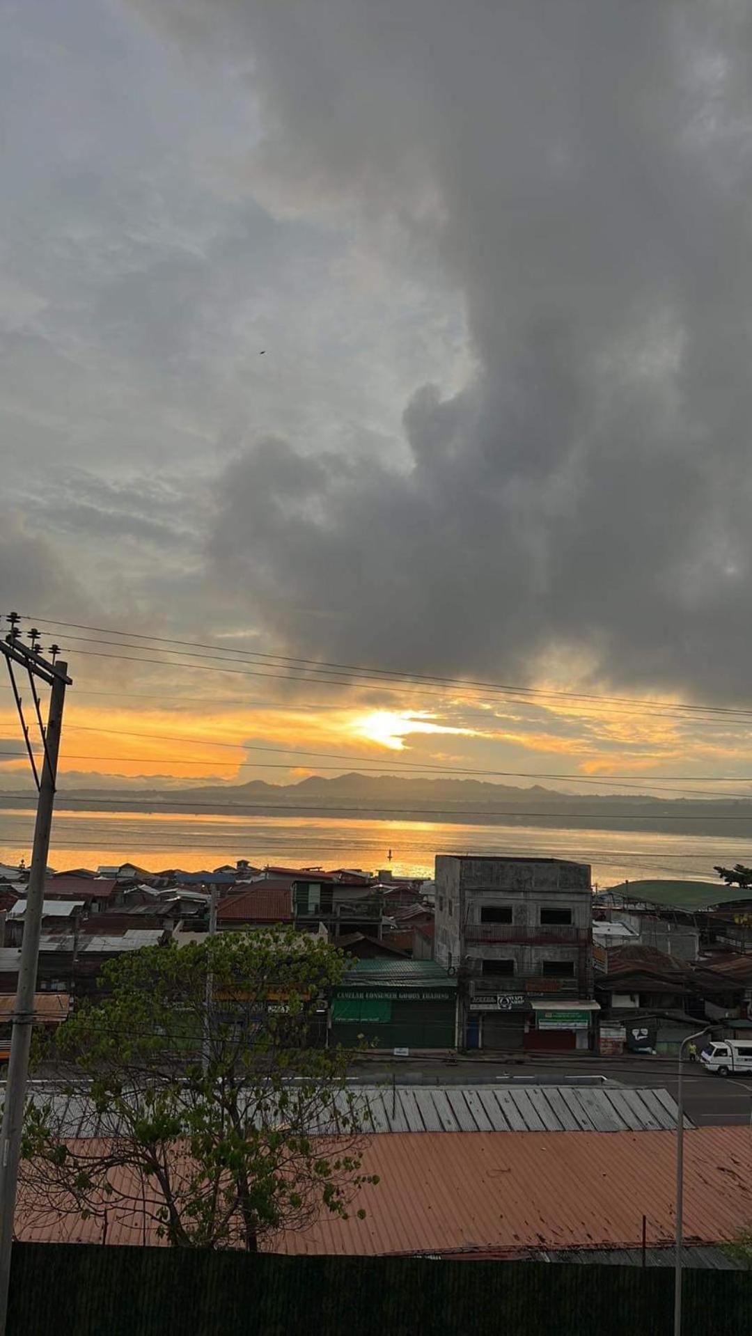 Gene Vacation Condo - Sea View Davao City Esterno foto